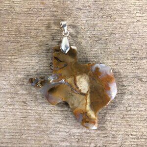 Handcrafted South Texas Agate Pendant